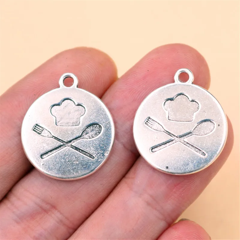 10pcs Silver Plated Chef Tag Knife Fork Chef Hat Charm Alloy Pendant DIY Jewelry Crafts Metal Accessories  A526