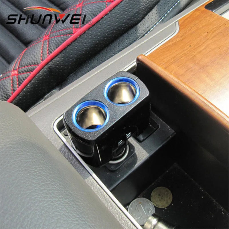 90 degree rotation car cigarette lighter one with two one point two car charger car charger Multi-angle Blu-ray