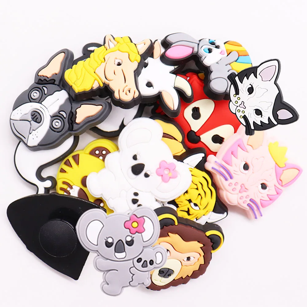 1PCS PVC Cartoon Shoe Charms Cat Fox Lion Dog Tiger Sheep Rabbit Dragon Horse Koala Slipper Accessories Sandals Shoes Decoration