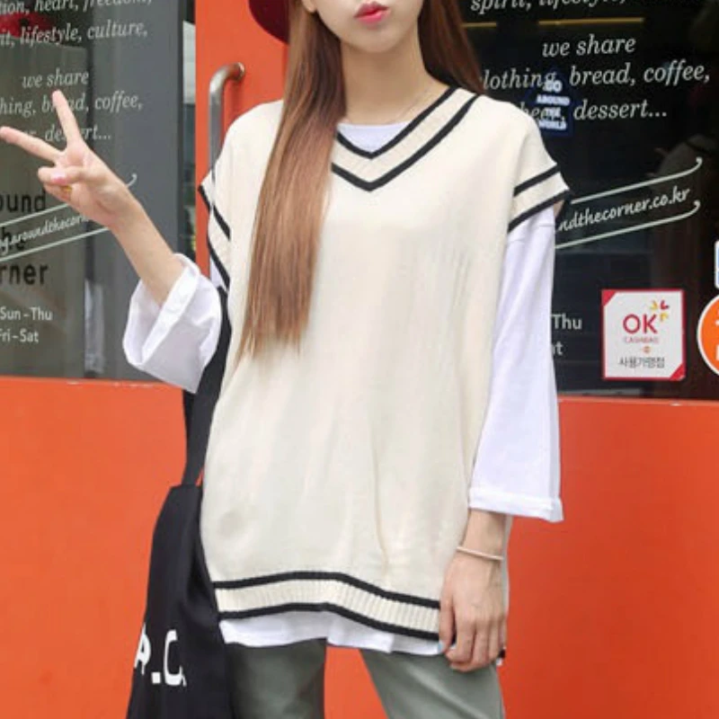 

Sweater Vest Women Striped V-Neck Daily Knitted Stylish Student Korean Style Sleeveless Outwear Female All-match Leisure Ulzzang