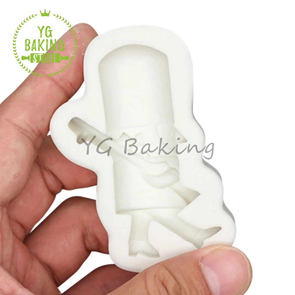 Dorica Mini Size Dog & Traditional Nutcracker Man Silicone Cake Mold Handmade Soap Mould Fondant Cake Decorating Tool Bakeware