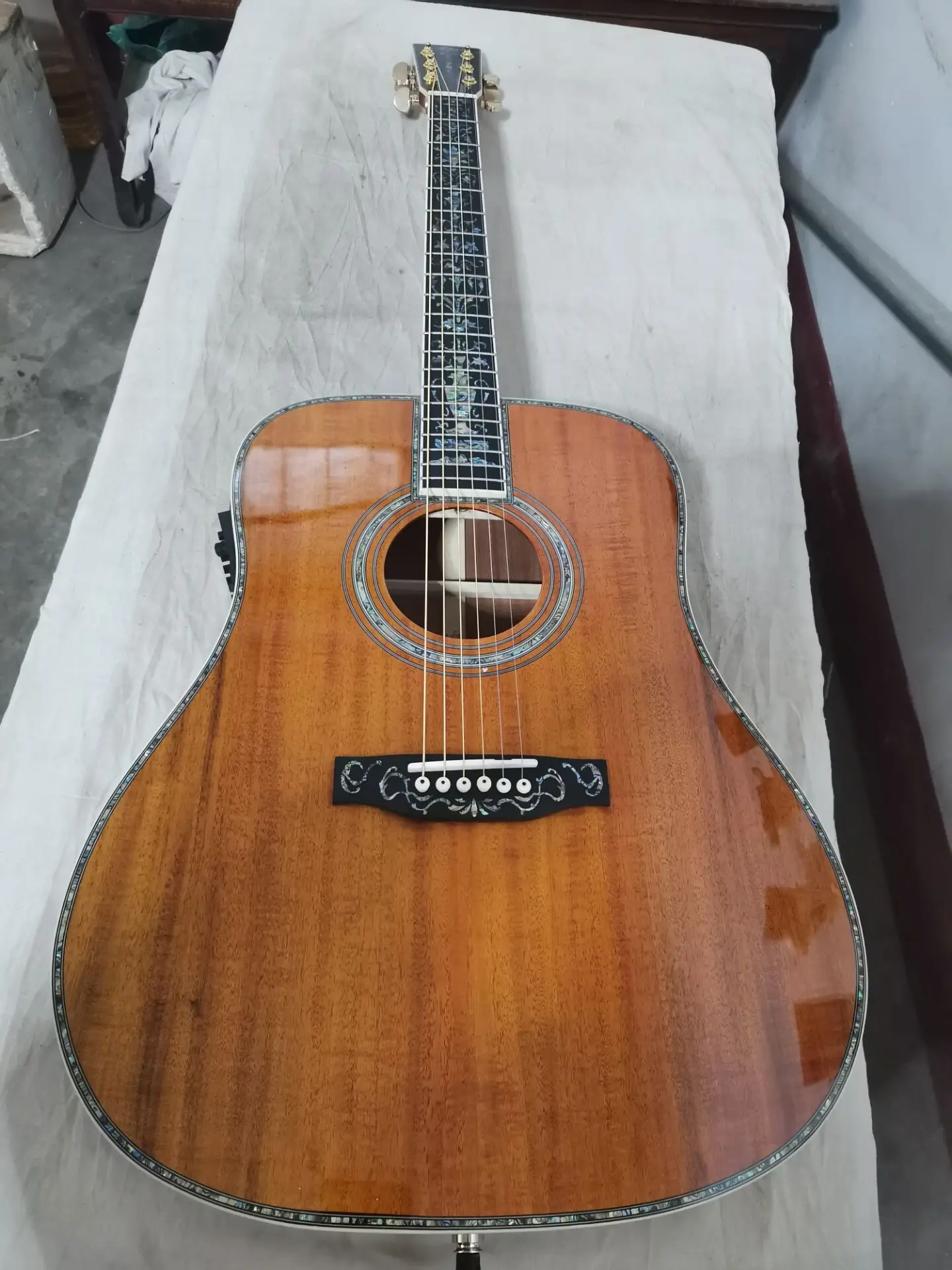 

free shipping 41"koa wood Acoustic guitar 6 string D guitar abalone inlay,Ebony fingerboard AAA vine acoustic electric guitar