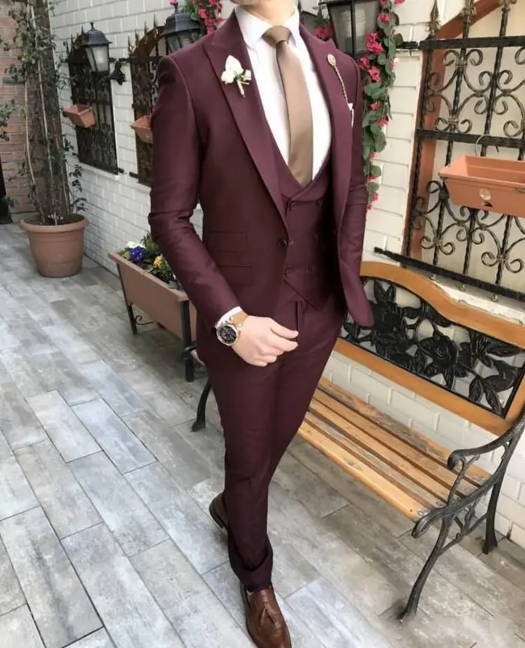 Esmoquin de boda azul real para hombre, traje de novio de moda, ajuste clásico, solapa con visera, trajes de cena para fiesta de graduación (chaqueta + chaleco + Pantalones)