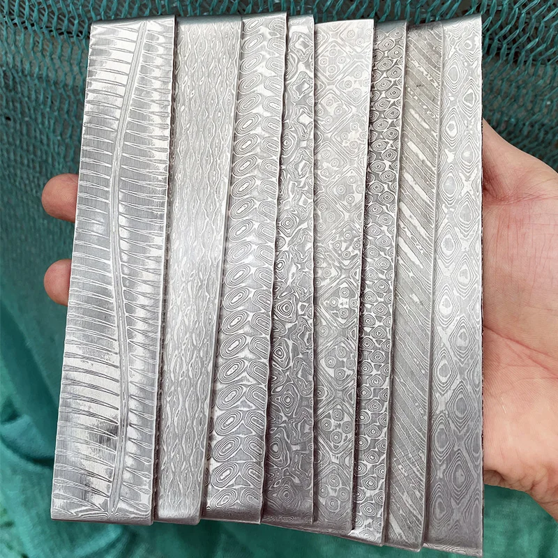 

1piece New Pattern Damascus Steel for DIY Knife Making Material VG10 Sandwich Steel Knife Blade Blank Has Been Heat Treatment