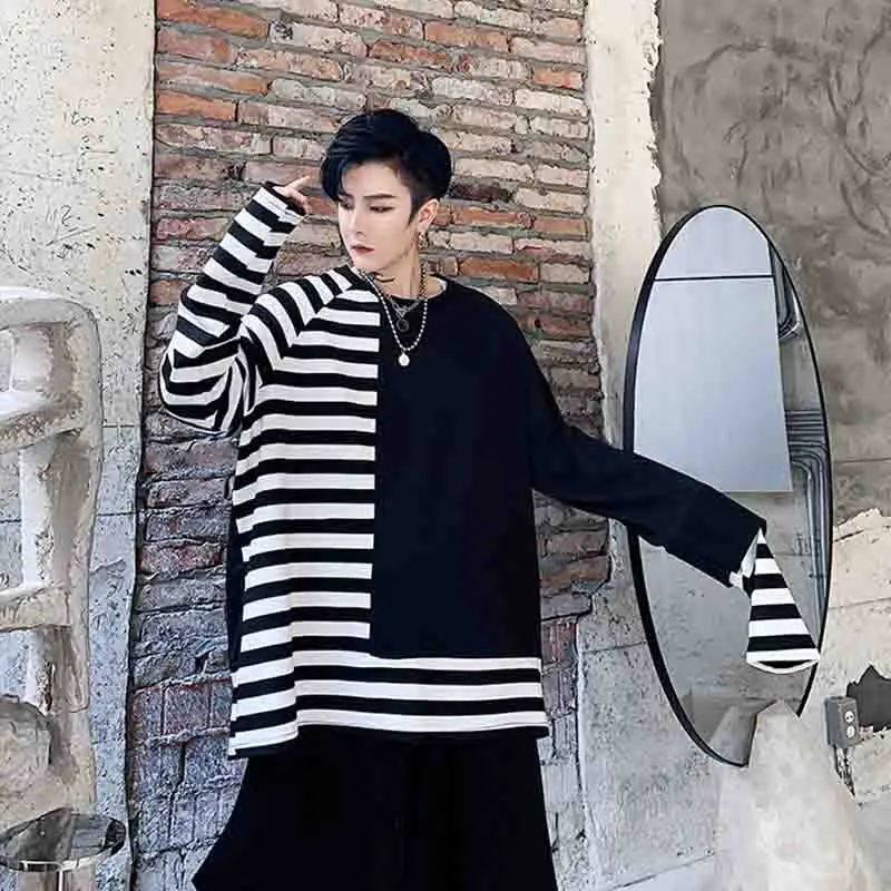 

Spring And Autumn New Men's Long Sleeve Pullover Astronomical Splicing Loose Coat T-Shirt Casual Sweater Vertical Stripe Autumn