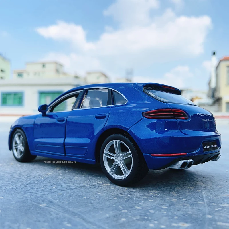 Bburago 1:24 Porsche MACAN blue simulation alloy car die-casting model handicraft decoration collection toy tools gifts