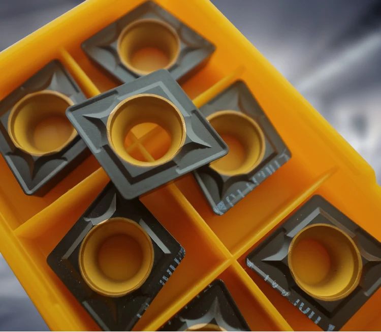 10PCS CCMT060204 / 09T304 08 / 120404 UC TE9150T Externe Interne Langweilig Drehen CNC Werkzeuge Hartmetall Einsätze für Guss eisen