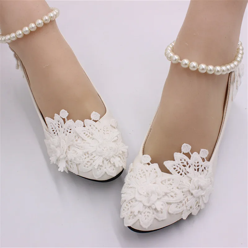 【Xingchenmao】Made in China White Large Size Ladies Wedding Shoes Lace Bead Low Heel Bridesmaid Shoes BH169