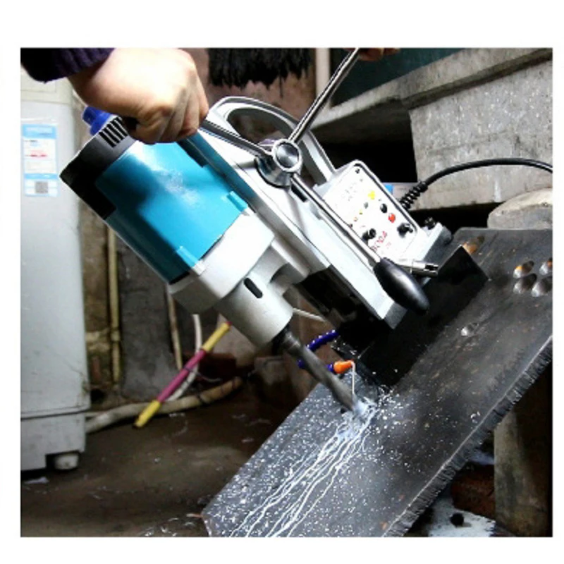 XJC01-28 Rig Pengeboran Dasar Magnetik Bor Inti Kelas Industri Rig Pengeboran Magnetik Bor Besi Portabel