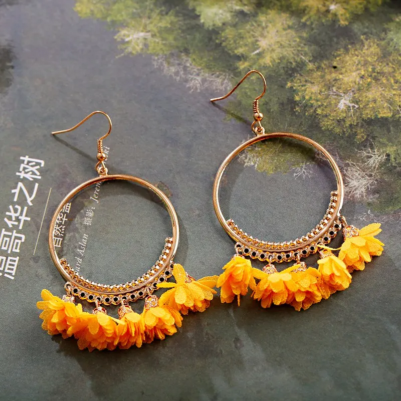 

Summer Yellow Flower Earrings For Women Handmade Boho Gold Color Round Alloy Wedding tassel Earrings