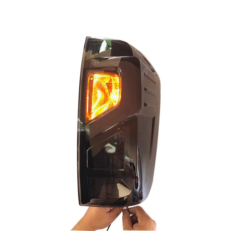 

Car LED Tail Light Taillight With Day Time Running Light Braking Led for Navara NP300 2015-2021 Pickup Accessories