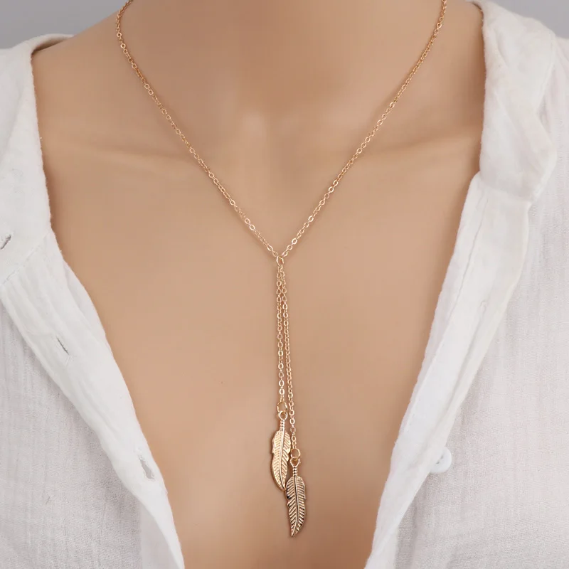 Winzige Herz-Choker-Halskette für Frauen, silberfarbene Kette, kleine Liebes-Halskette, Anhänger am Hals, böhmische Choker-Halskette, Schmuck – Detail 2