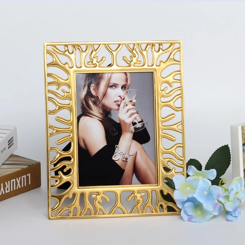 

6/7 Inch Creative Metal Photo Frame Living Room Ornaments