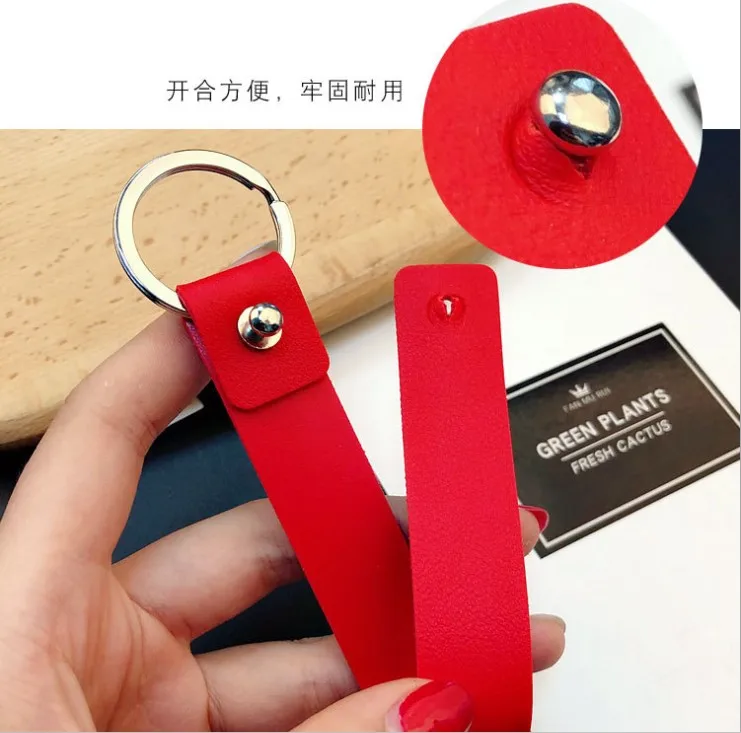 Famous Red Green Tricolor Stripe Leather Rope Car Keychain Key Chains Holder Hanging Key Rings Keyring Bag Gifts For Men