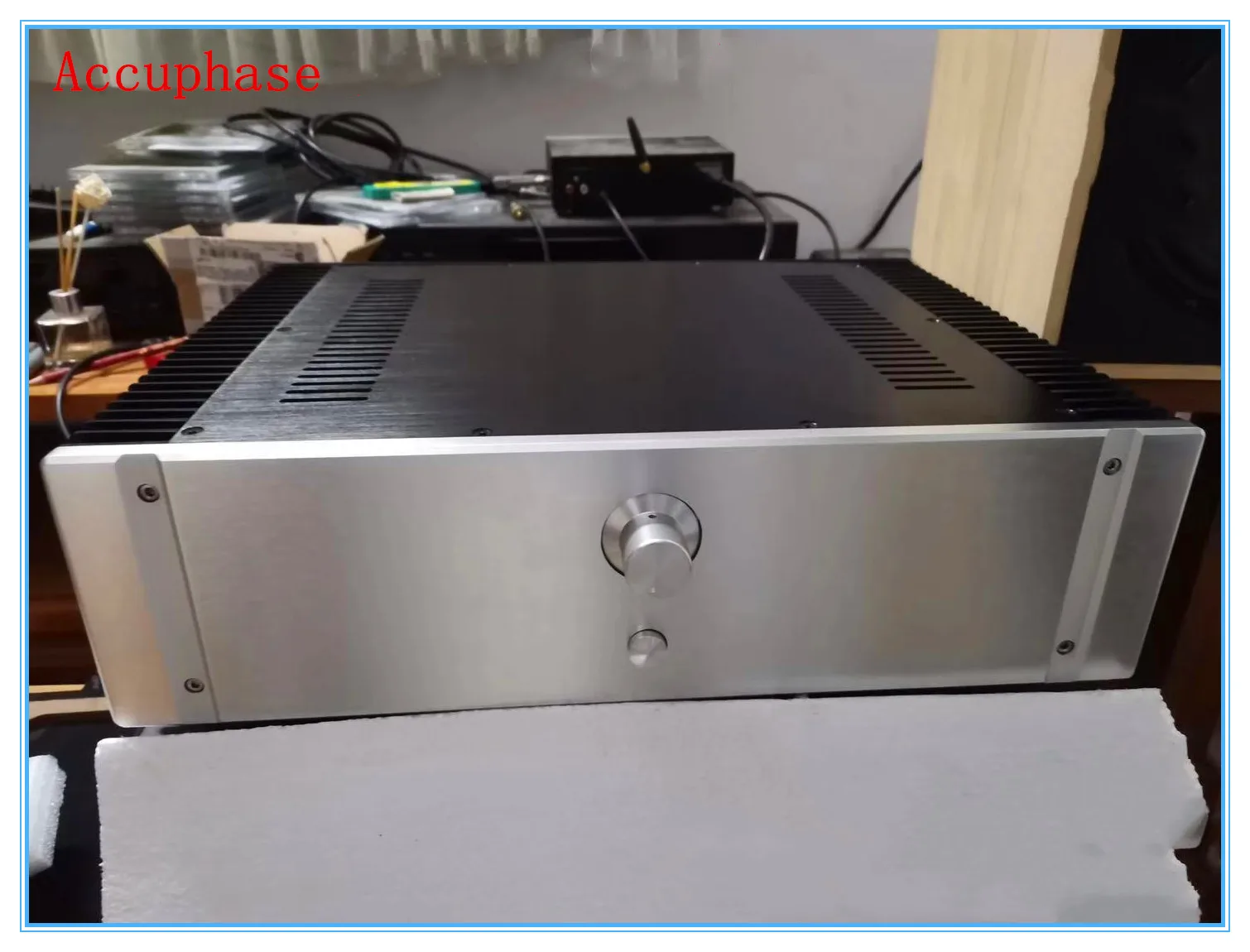 

Accuphase E405 200W*2 power amplifier fever rear stage high power gold seal version MJ15024G MJ15025G