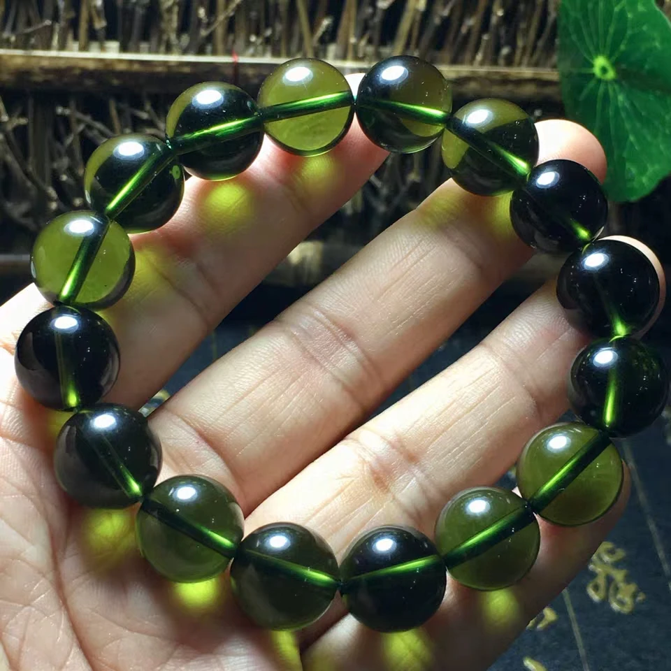 

Hot Sale A++ Natural Moldavite green aerolites crystal stone Bracelet energy apotropaic 22g-36g/ lot Unique Bracelet