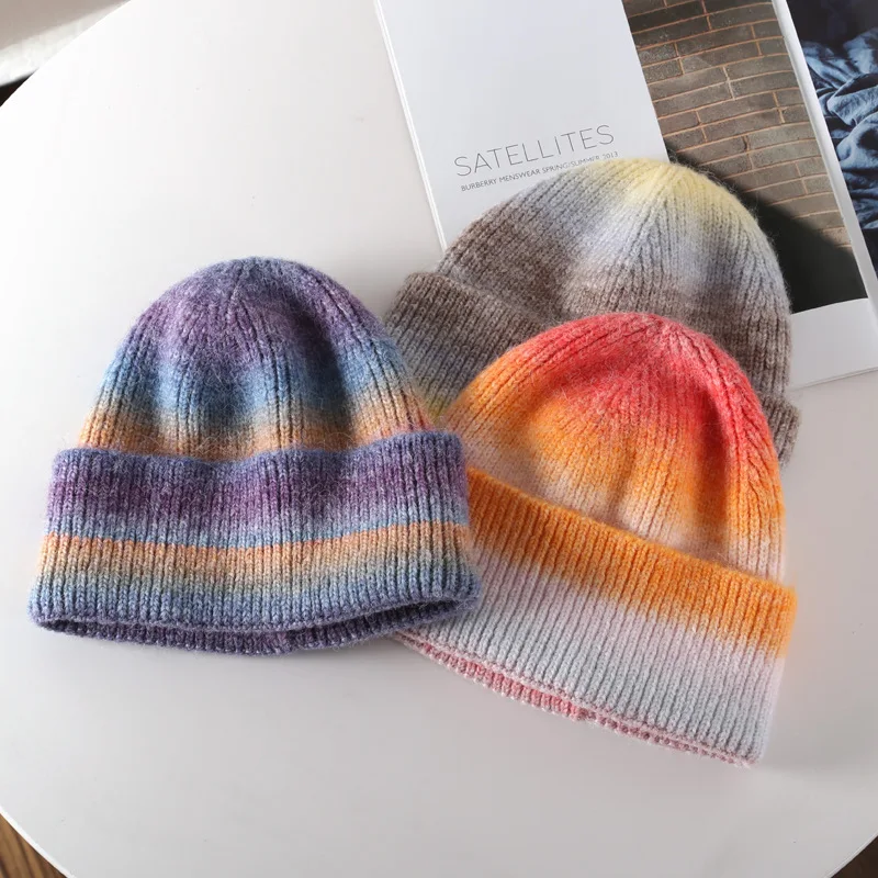 Men\'s Hat Beanies Cap Gradient Rainbow Color Hats Casual All-match Hat Winter Keep-Warm Brimless Caps Simple Women\'s Hat Unisex