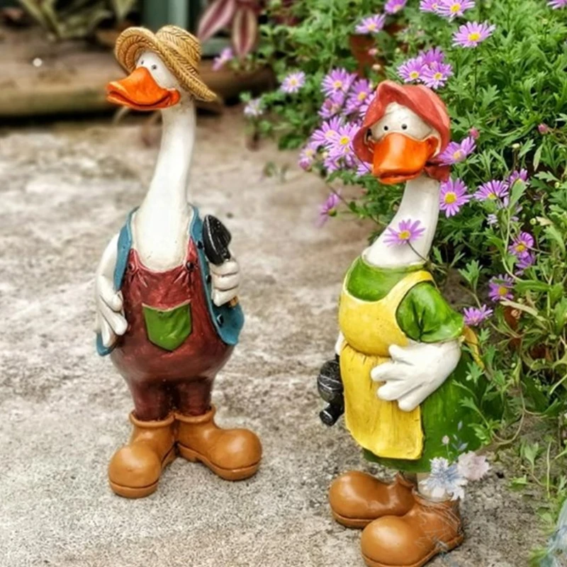 Couple Duck Statue Resin Garden Ornaments Cartoon Art Animal Sculpture Outdoor Landscape Pond Yard Lawn Decoration