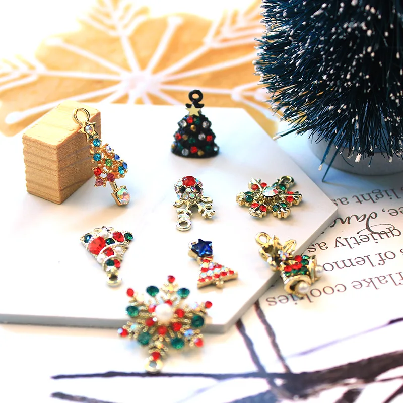 8pcs/set Christmas Alloy Rhinestone Pendants Sets Snowflake Christmas Tree Charms for Christmas Decor