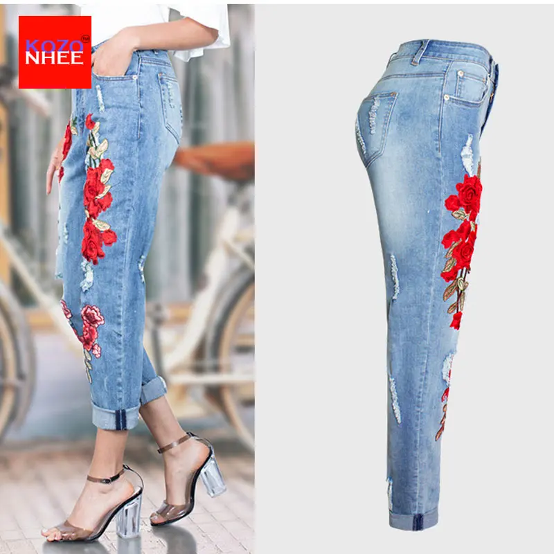 Pantalones vaqueros rasgados 3D con flores rosas bordadas, elásticos, para mujer