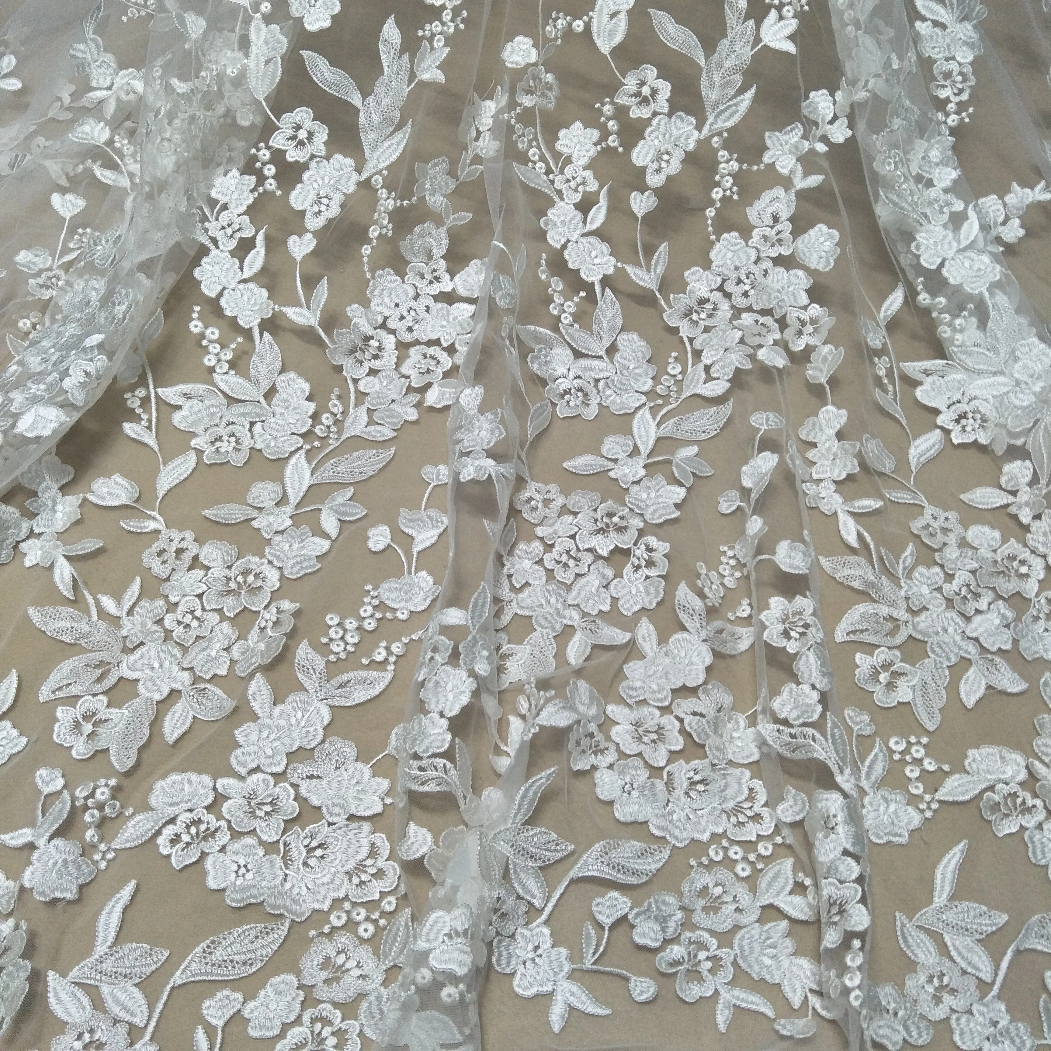 Wedding gown dress lace fabric bridal lace fabric higher quality lace fabric bridal lace farbic sell by yard