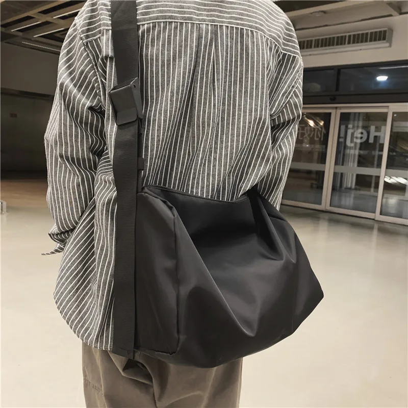 

Fashion Waterproof Unisex Handbag Casual Large Shoulder Handbag Nylon Large Capacity Handbag Luxury Top Design Crossbody