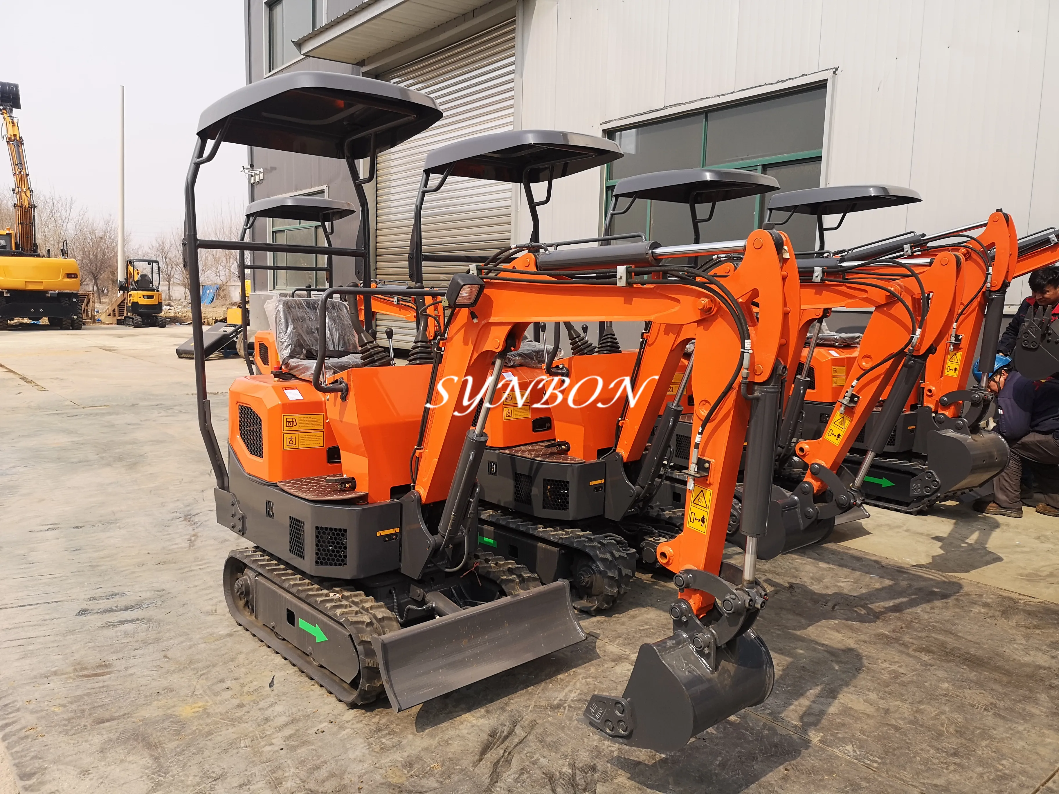 SYNBON Crawler Hydraulic Small Digger Mini  Excavator Garden Digging Machine