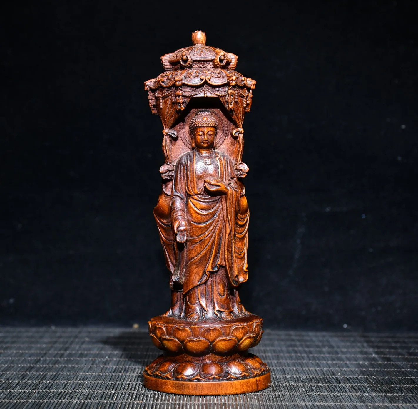 

6"Tibetan Temple Collection Old Boxwood Three-faced Buddha Guanyin Amitabha Sakyamuni Standing Buddha Worship Hall Town house