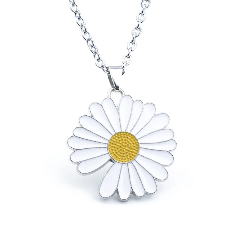 Trendy Elegant Daisy Flower Pendant Necklace Women Men Jewelry Charm Daisy Necklace Korean Popular Gift High Quality Accessories