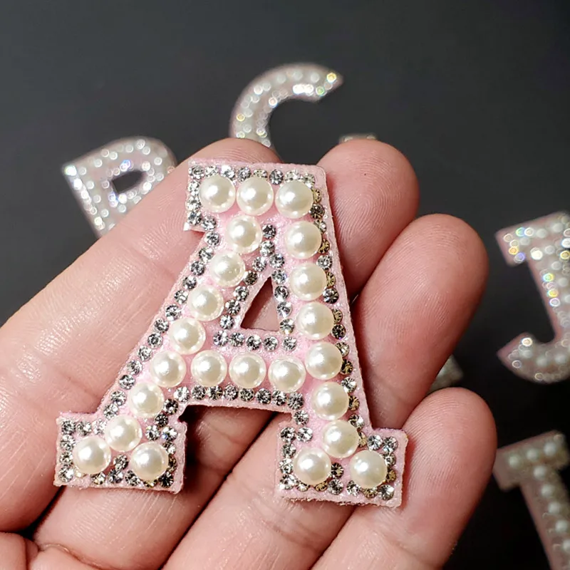 26 Letter Pink Rhinestone Pearl English Alphabet Iron on Patch 3D Beaded Sticker Embroidery Patch For Clothing Logo Diy Applique