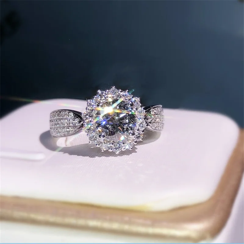 Hot Sale Sparkling Silver Color Round Crystal Rhinestone Zircon Ring with Clear AAA CZ Wedding Engagement Bridal Fashion Jewelry