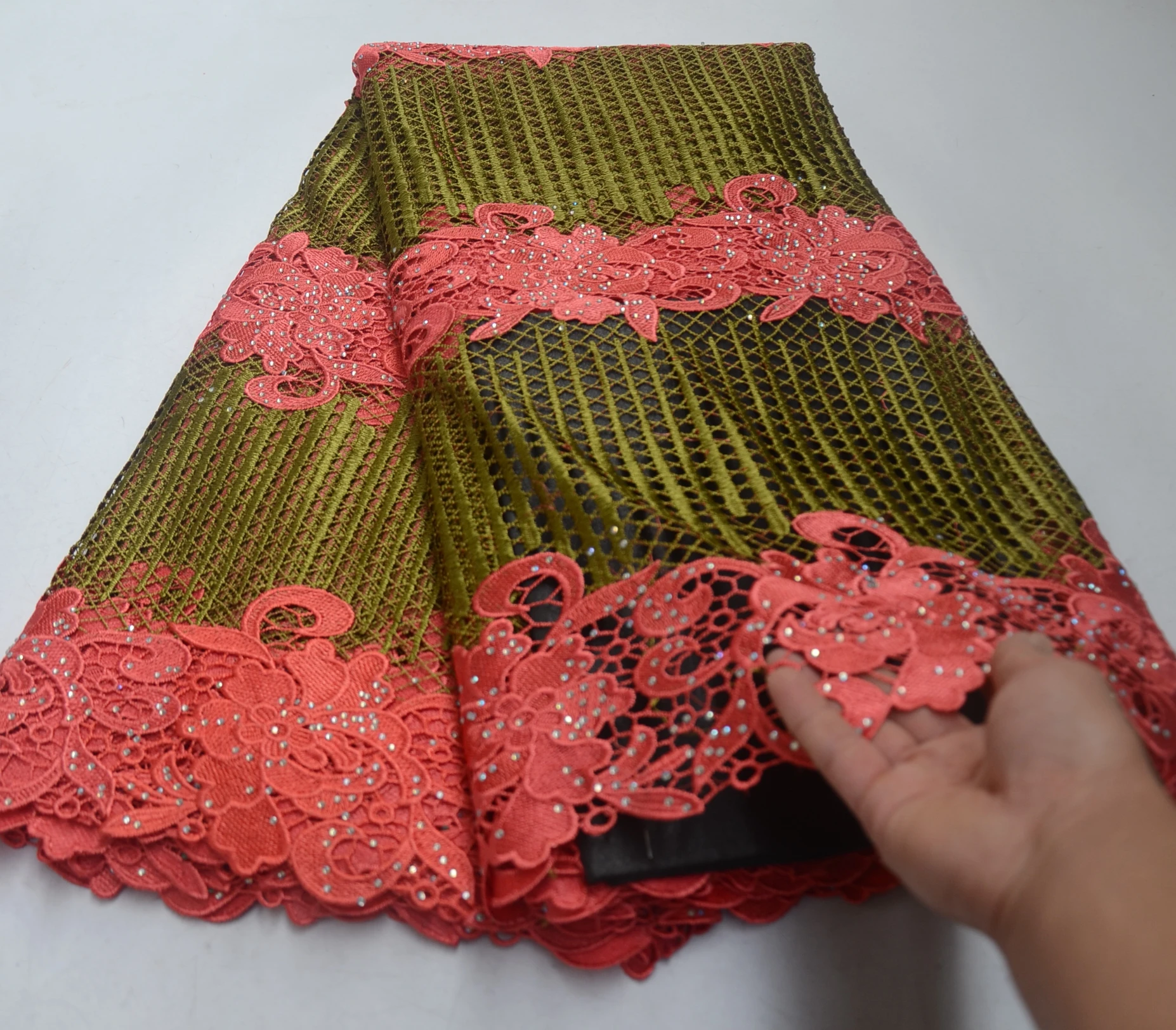 

New arrival Water soluble lace High Quality Tulle Lace Fabric For Bridal African Guipure Cord Lace Fabric With Stone