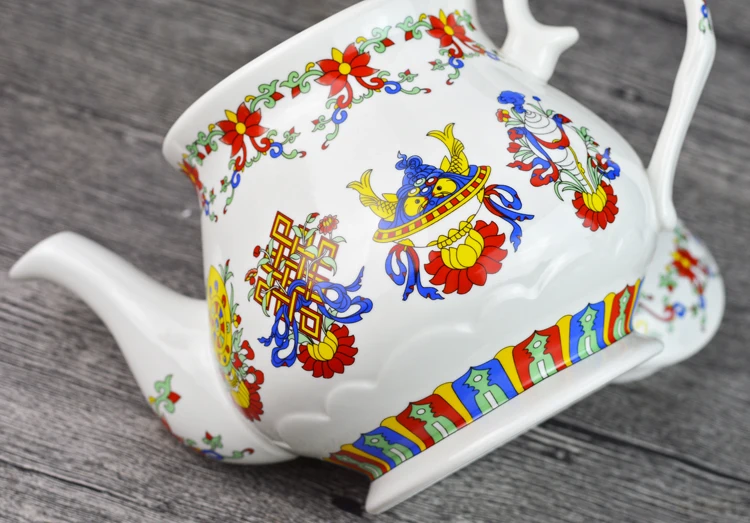 Creative small Tibetan eight treasure auspicious teapot, butter tea set, National Ceramic lotus pot