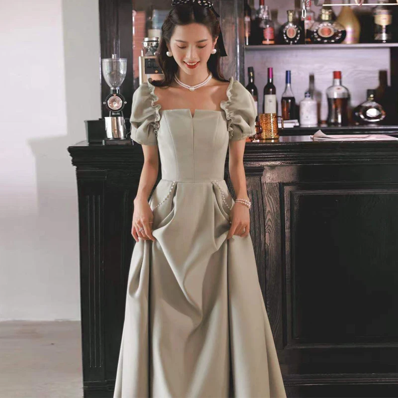 

Vintage Green Satin Bridesmaid Dress Square Collar Puff Sleeve Long Evening Gown Classic Back Lace-Up Daily Date Gown