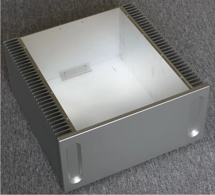 WA131 Alloggiamento dell'amplificatore di potenza interamente in alluminio Telaio posteriore 410X200X400MM Custodia scatola fai da te