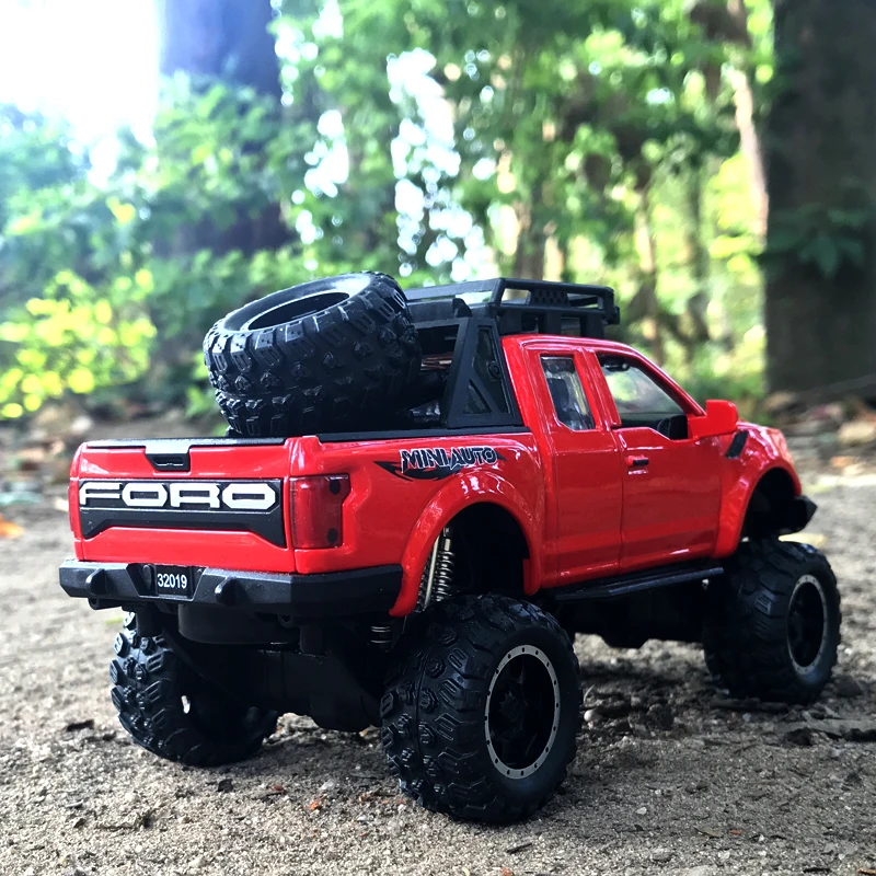 1:32 Ford Raptor SVT Alloy Car Model Diecasts Toy Modified Off-Road Vehicles Metal Car Model Simulation Collection Kids Toy Gift