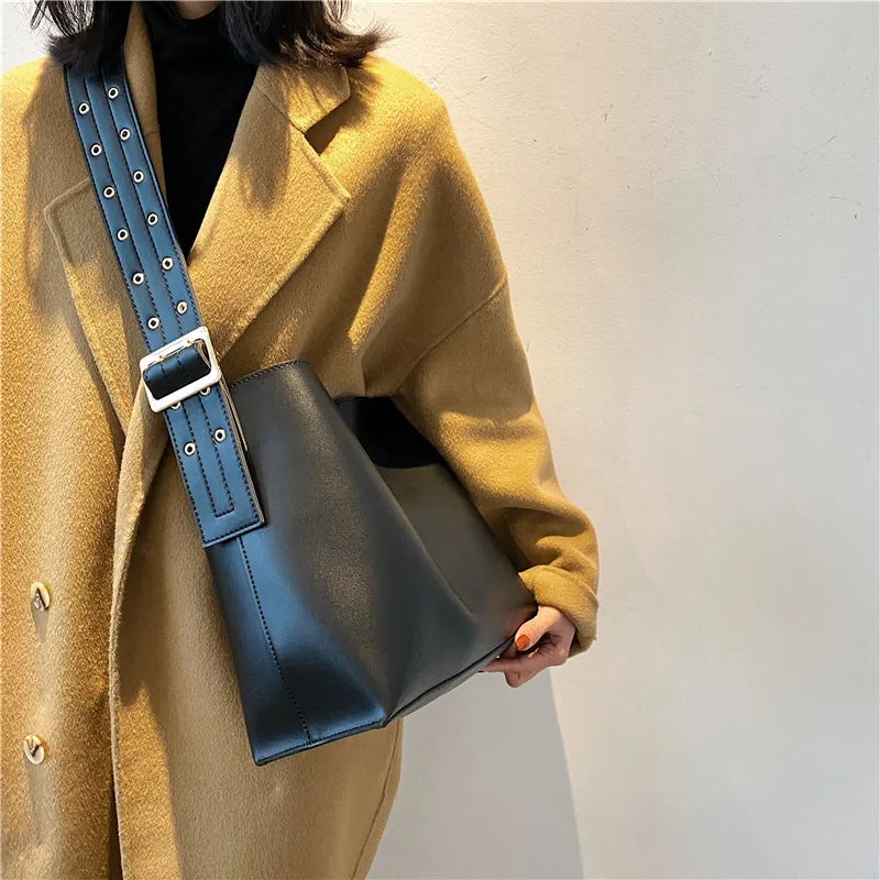 Fashion Commuting Vintage Wide Shoulder Strap Large-Capacity Tote-Bag Casual Versatile Crossbody Bags Women 2021 New Trendy