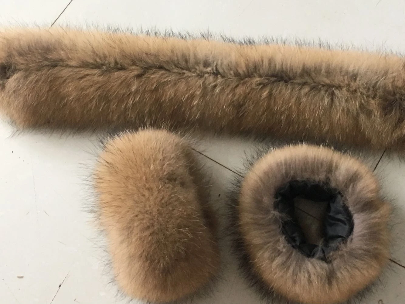 Real fur, natural raccoon fur, cuff hair, cuff sleeve, wrist trim hair, hat strip, cuffs, shoe mouth fur