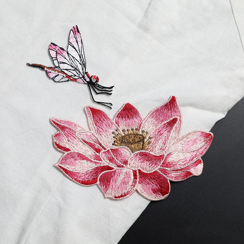 Dragonfly Embroidery Patch Animal Clothing Heat Transfer Patchwork Personalized Decorative DIY Stickers for Clothes Bag Hat