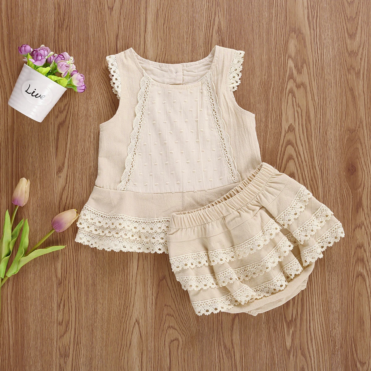 Sweety Summer Girls Clothes Set Sleeveless Lace Vest Top with Layered Hem Tiered Bloomers Shorts Cute Baby Clothing