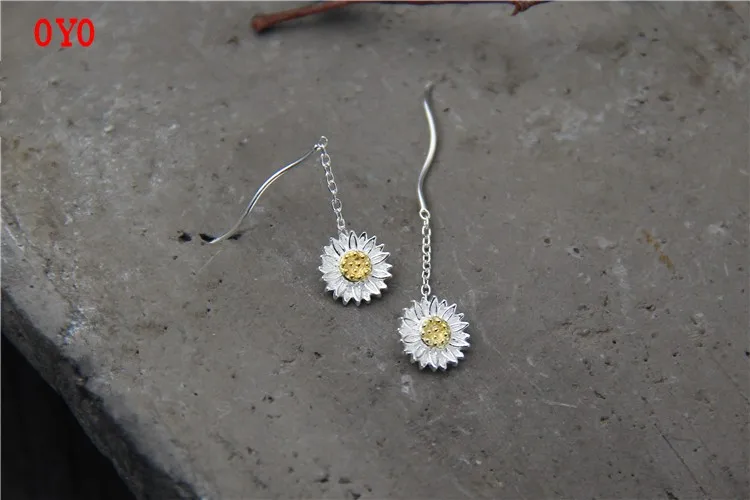 

2021 New S925 sterling silver daisy earrings women