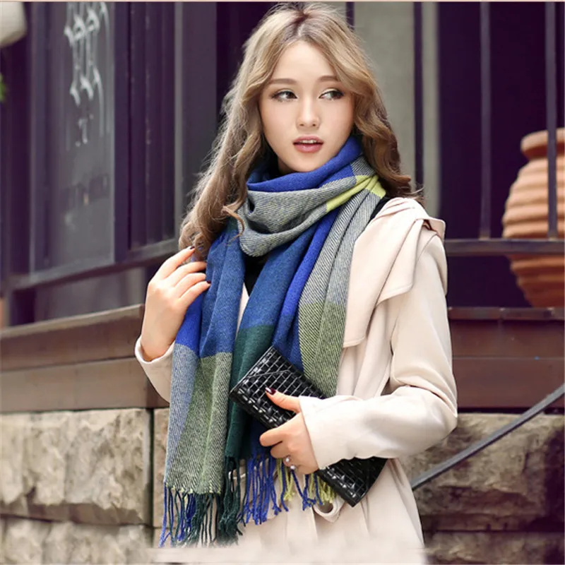 2022 Cashmere Scarf Shawl Winter Stylish Lady Autumn Plaid Wrap Pashmina Tassel Hijab Neck Head Scarves Foulard for Femme