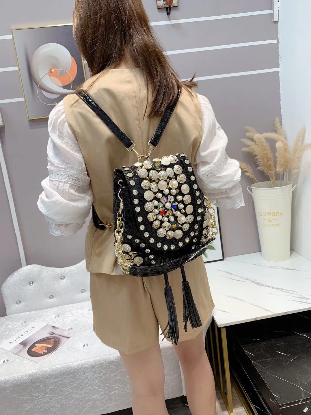 Rhinestone backpack female 2021 new fashion beaded diamond bucket bag shoulder handbag casual backpack chain messenger bag