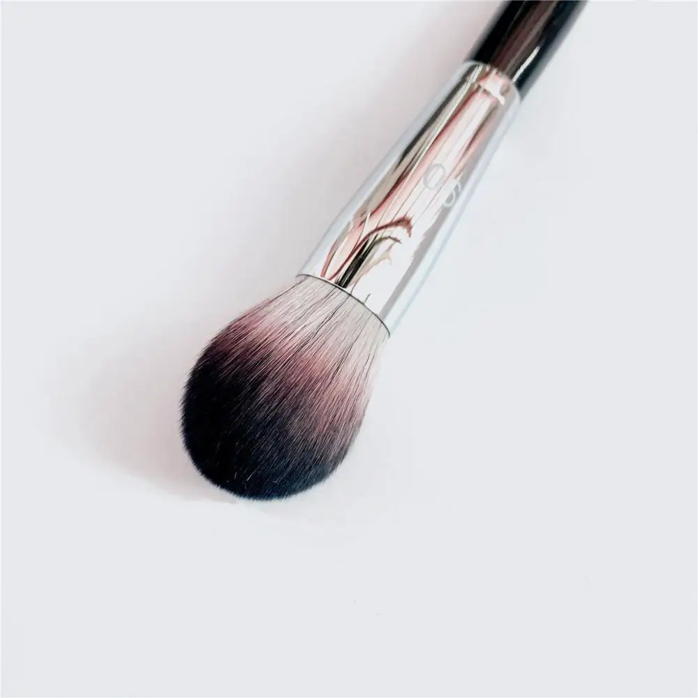 Pro Featherweight Complexion Brush #90 Seamless Foundation Blush Bronzer Makeup Brush Cosmetics Tools