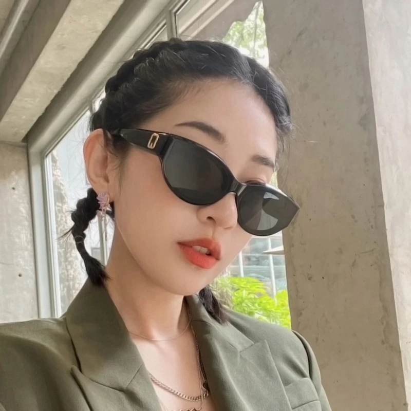 LONSY Vintage Cat Eye Sunglasses Women Luxury Brand Designer Retro Small Rectangle Sun Glasses For Female UV400 Lens Eyewears