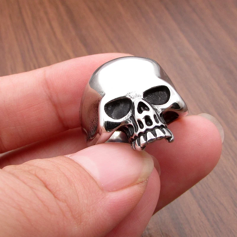 Punk 316L Stainless Steel Crack Splitting Devil Big Head Silver Color Black Skull Rings Jewelry