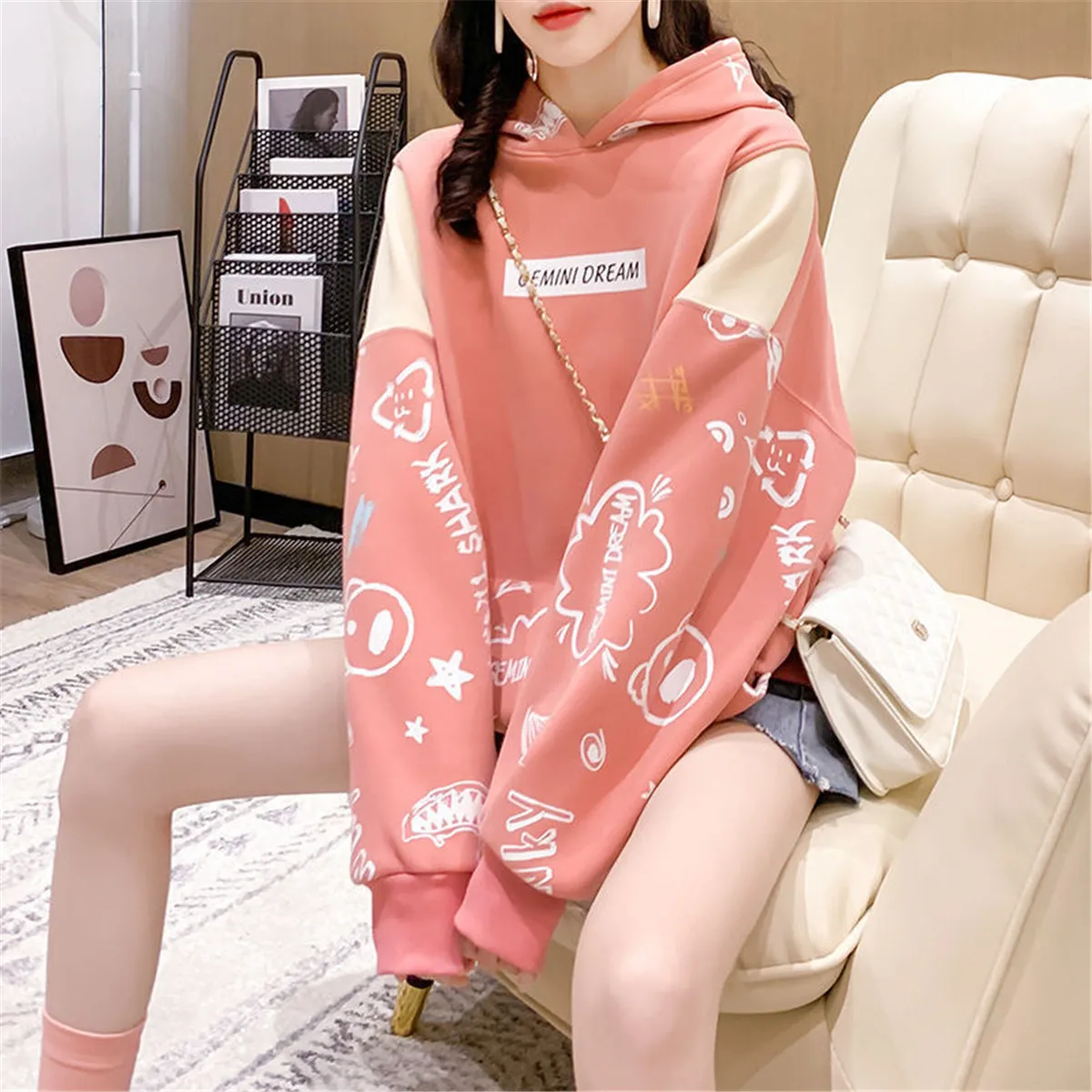 Sudadera con capucha Ulzzang negra y rosa para mujer, Tops Harajuku de gran tamaño, ropa de Graffiti Vintage divertida para adolescentes, Tops