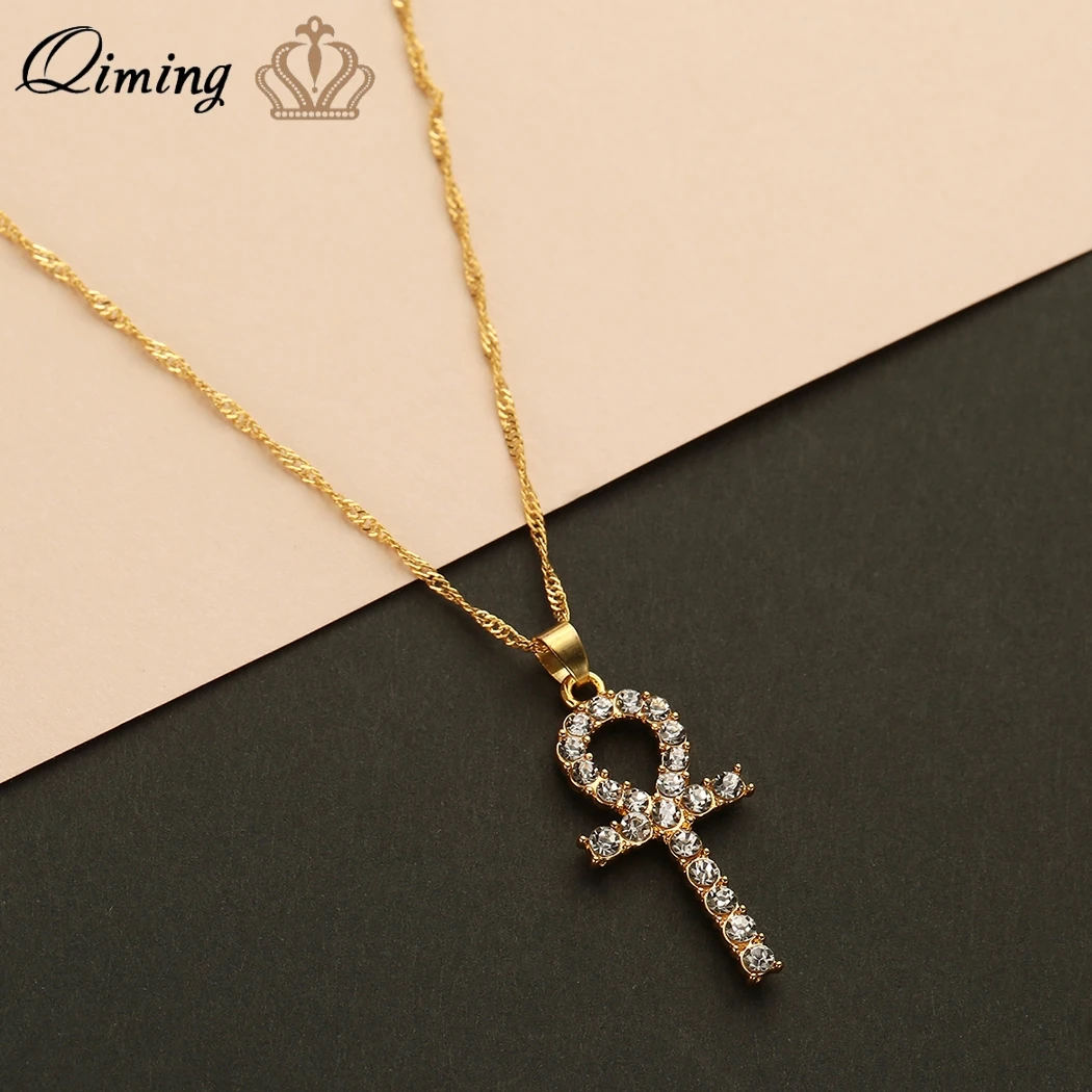 Ankh Key – Symbol Egipski i Znaczenie Amuletu Ankh w Modzie i Duszpasterstwie