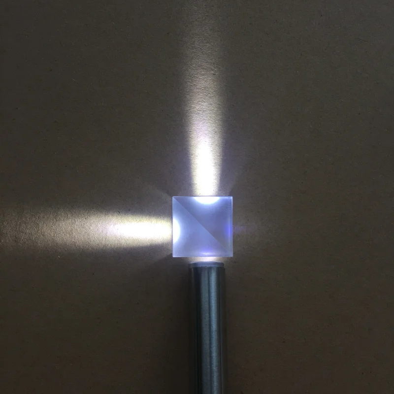 25*25*25mm Optical Glass Beam Splitting Prism, Semi-reflective and Semi-transparent Cube, Split Ratio 5: 5