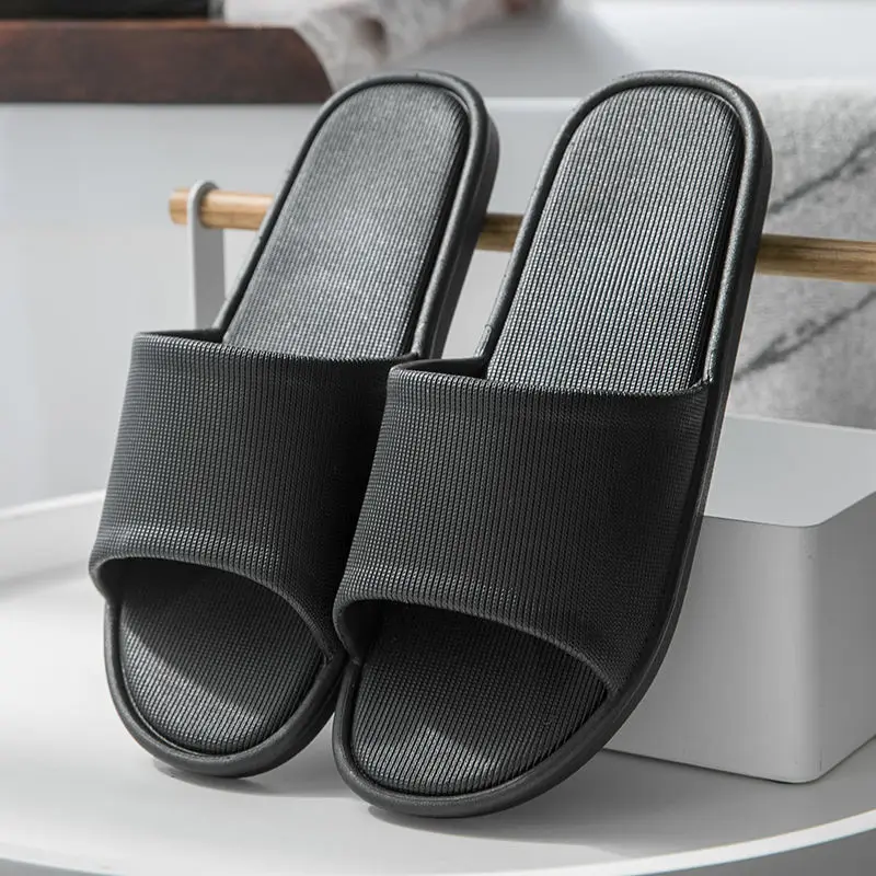 Comfortable Japanese home slippers men\'s summer indoor bathroom bath non-slip anti-odor bath home plastic soft-soled sandals